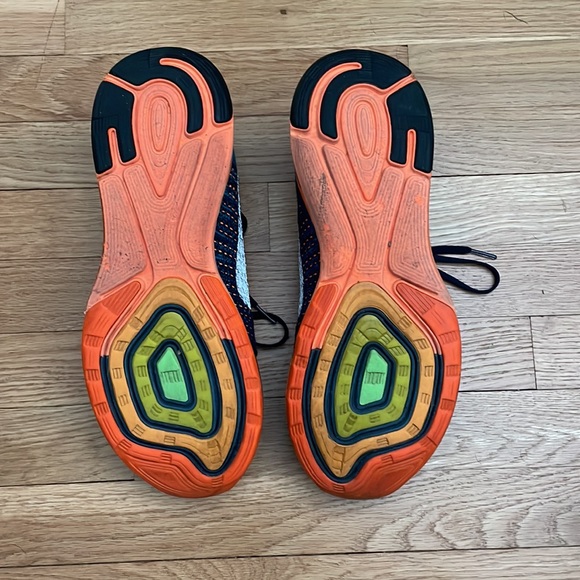 Nike running shoes - Picture 3 of 4